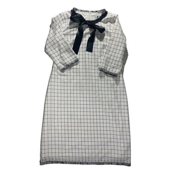 Dainty Jewell's Dresses & Skirts - Dainty jewell’s womens dress black and white size X-Large.